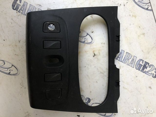 Рамка средней части торпедо renault logan 2