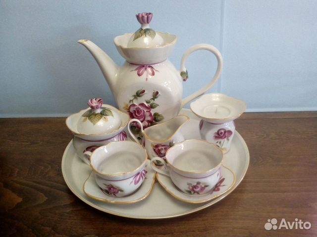 Гжель выставка. Дон фарфор. Ифз сервиз балет. Дон фарфор. Семикаракорская керамика народный промысел.