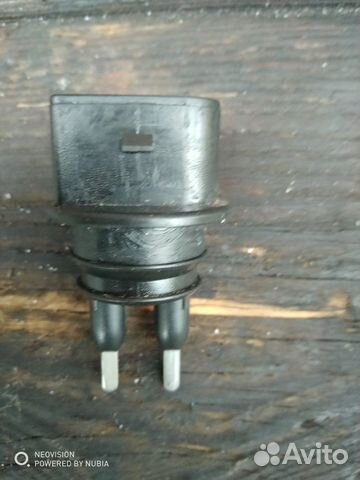 Датчик уровня жидкости Ауди А4 Б8