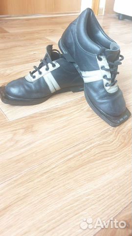 Лыжные ботинки