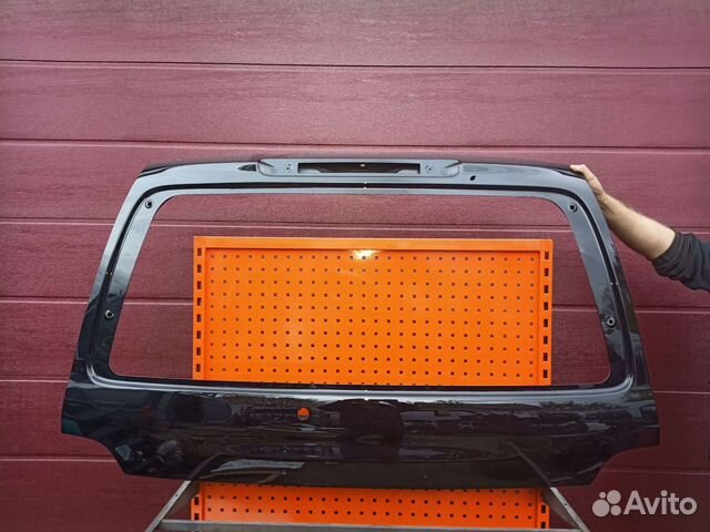 Крышка дверь багажника Лексус лх