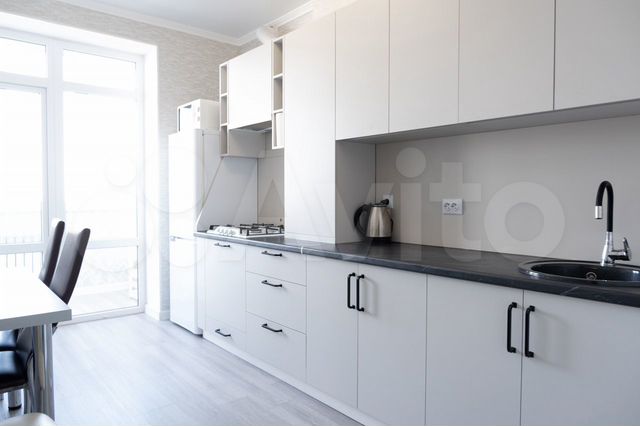 3-к. квартира, 100 м², 4/5 эт.