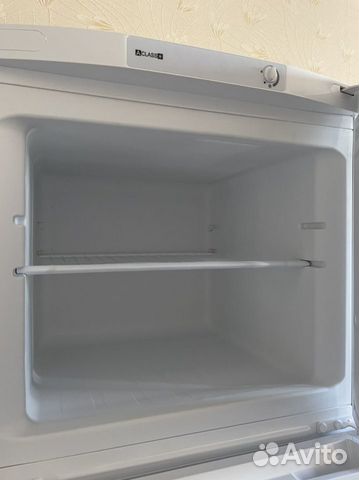 Холодильник Indesit TIA 180