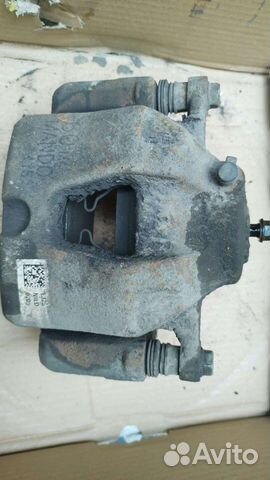 Суппорта передние Kia Stinger