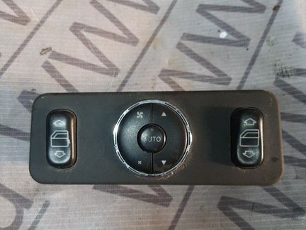 Блок кнопок Mersedes ML 163