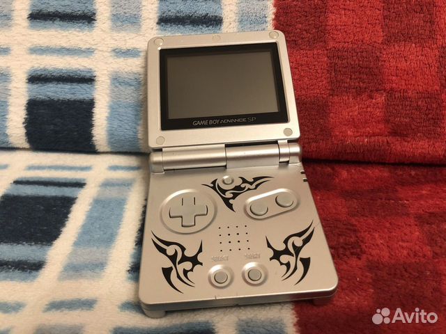 Game Boy Advance SP кастом и Tribal Limited Edit