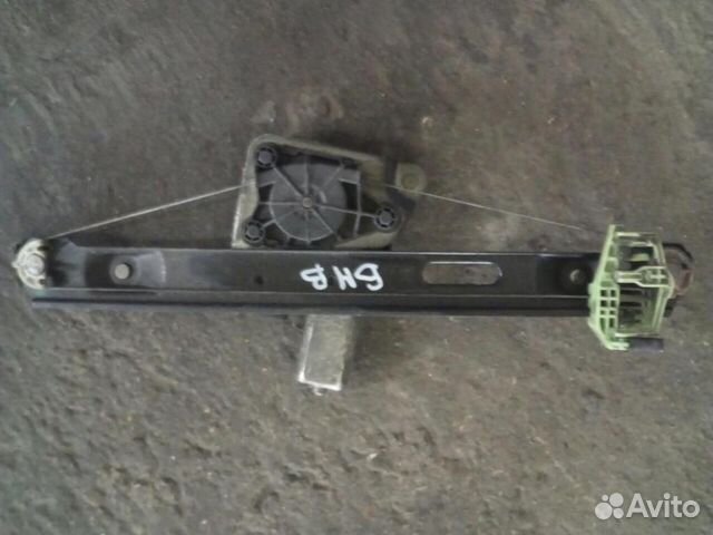 Стеклоподъемник электр. задний левый BMW 1-серия