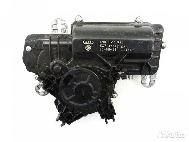 Привод доводчика замка багажника Audi A6 C8