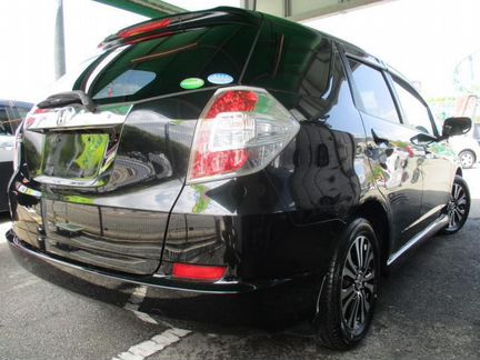 Honda Fit Shuttle 1.3 CVT, 2013, 23 500 км