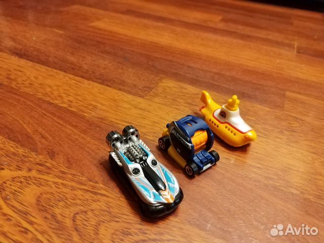 Машинки hot wheels