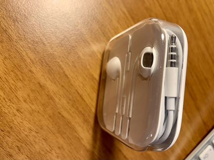 Наушники apple EarPods