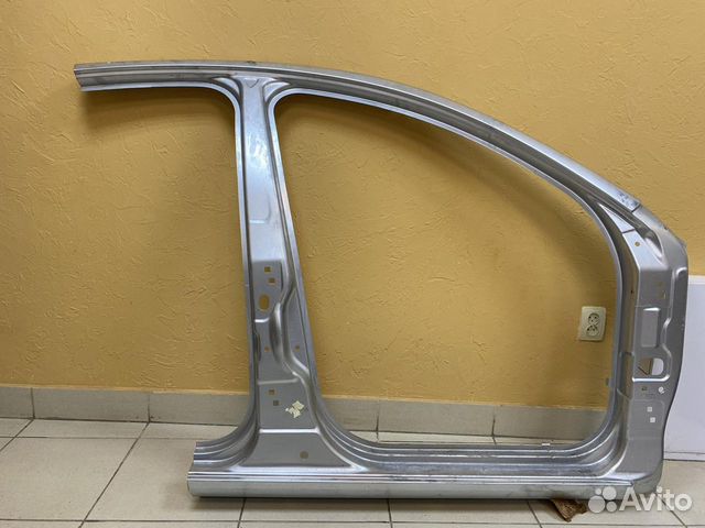 Боковина правая на LADA vesta