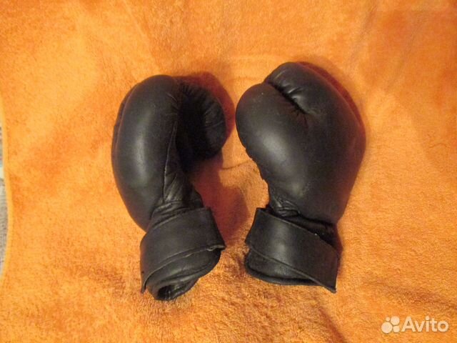 Боксерские перчатки