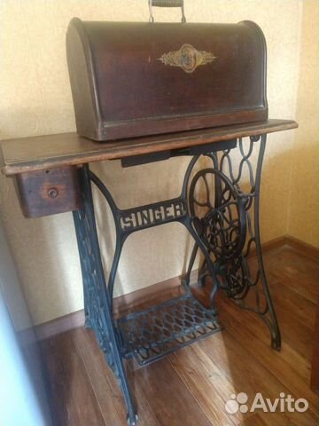 Швейная машина Singer