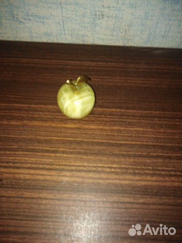 Нефритовое яблоко