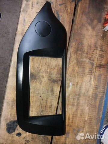 Декоративная рамка под двухдиновую мультимедию кия