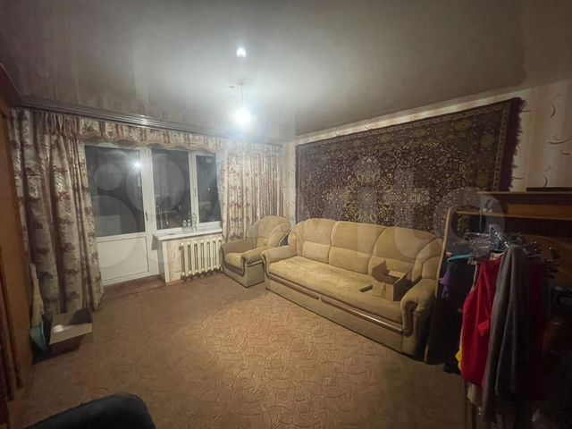 4-к. квартира, 90 м², 2/10 эт.