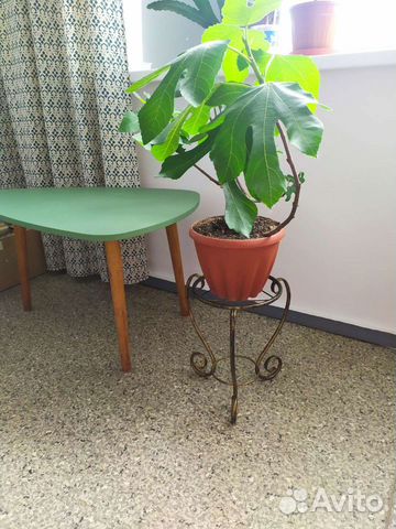 Подставка под цветы