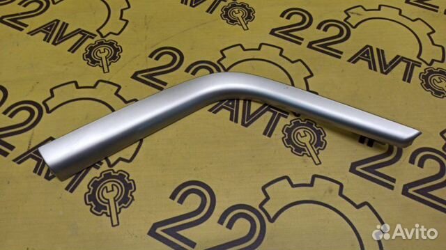 Накладка на торпедо декоративная правая Subaru