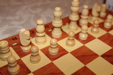 Шахматы 3 в 1 вкл шашки и нарды резные дерево