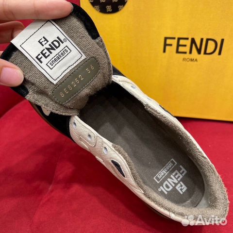 Кроссовки Fendi