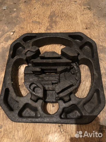 Рундук богажника Ford Focus 2