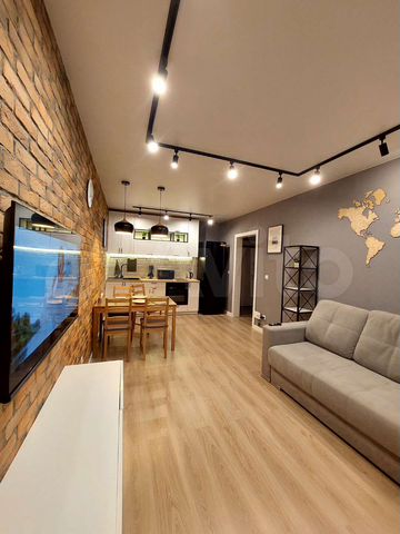 2-к. квартира, 45 м², 8/10 эт.