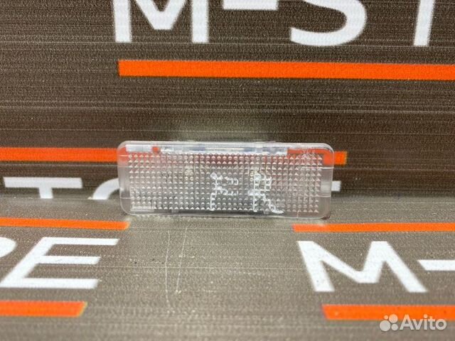 Плафон освещения передний правый Bmw 5-Series E39