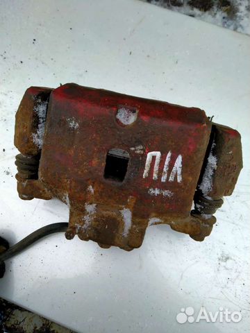 Суппорт передний левый Митсубиси Лансер 9. 2.0 л