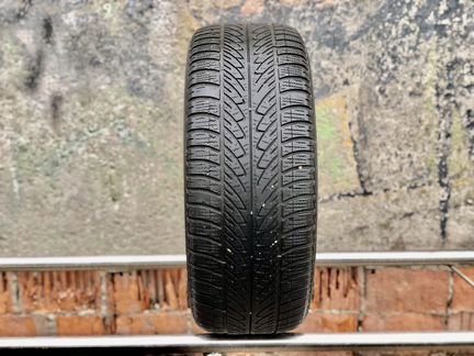 Goodyear UltraGrip 8 Performance 215/55 R16 97H