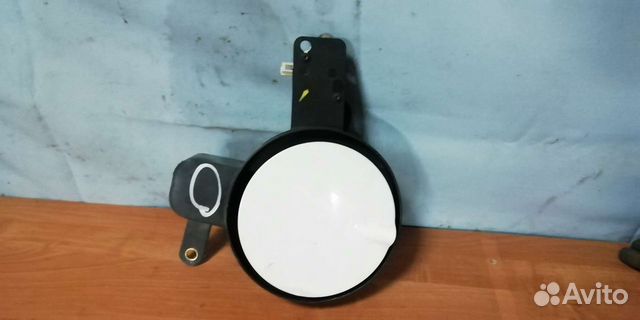 Лючек бензобака на Mercedes ML w 163