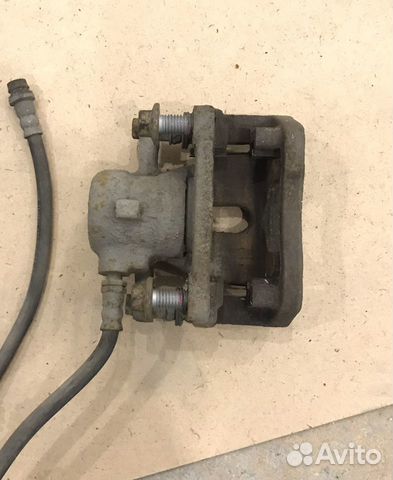 Суппорт тормозной задний правый Land Rover Freelan