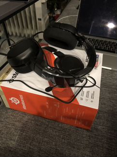 Игровые наушники steelseries