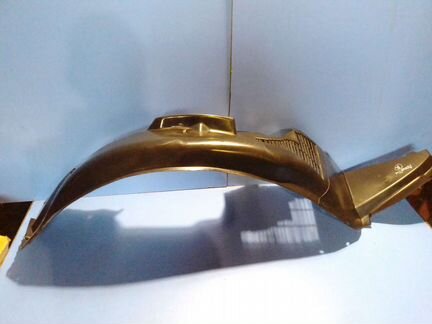 Подкрылок передний правый Шевроле Лачетти