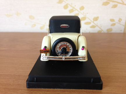 Коллекционная модель автомобиля Bugatti Royale
