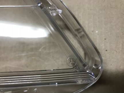 Новые стекла фар Mercedes Benz C w204 2011-2014