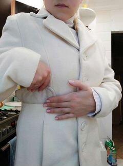 Пальто цвета шампанское, белое