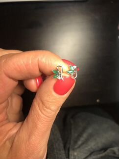 Серебряные серьги с изумрудами