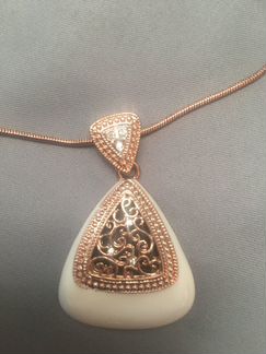 Украшения. Серьги и колье