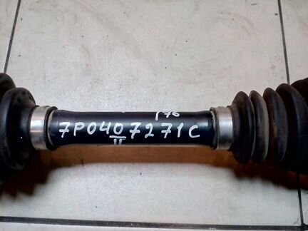 Привод передний VW Touareg 7P0407271C