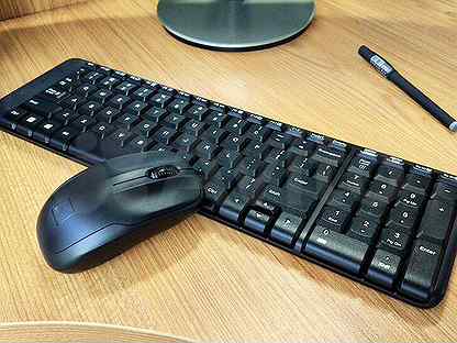 Logitech wireless mk220. Клавиатура Logitech mk220. Logitech Wireless Combo mk220. Комплект Logitech mk220. Клавиатура + мышь Logitech Wireless Combo mk220.