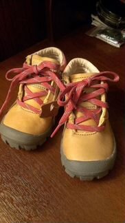 Продаю детские ботиночки