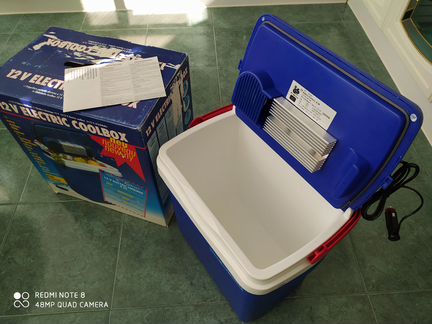 Термос-холодильник Electric Coolbox IglooE25 12v