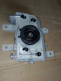 Фара передняя правая Hyundai HD 1998 2004