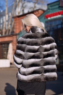 Короткая шуба из шиншиллы 