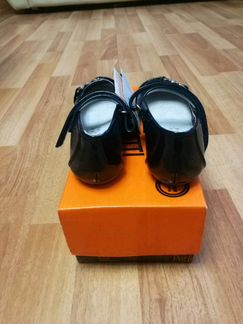 Туфли новые Favaretti