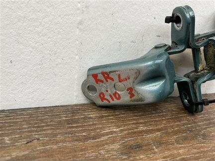 Петли двери задние левые Kia Rio 3 2011-2017