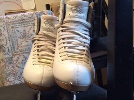 Фигурные детские коньки jackson elle