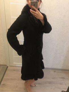 Стильная дублёнка с натуральным мехом песца