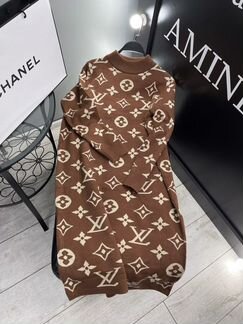 Длинное платье водолазка LV